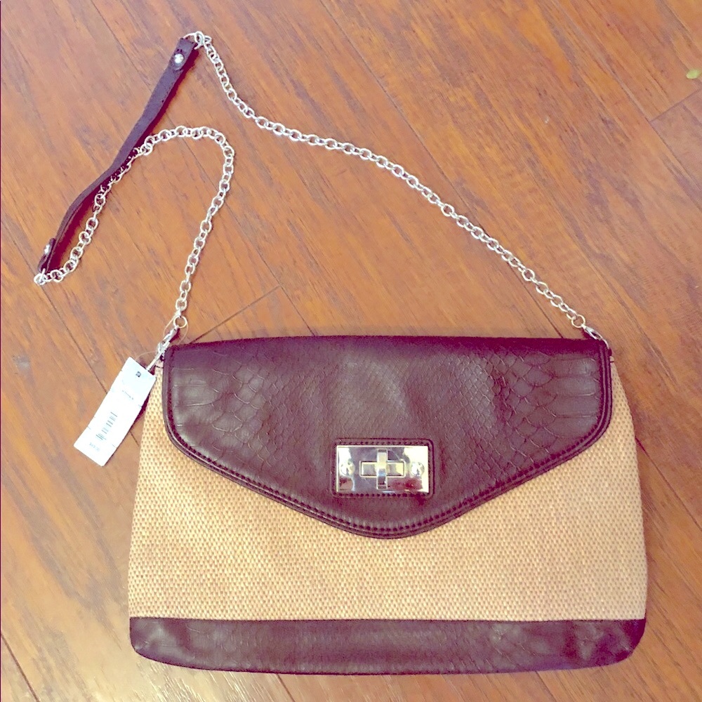 APT. 9 Nicky Crossbody / Clutch Bag. So Pretty & Versatile!🌷